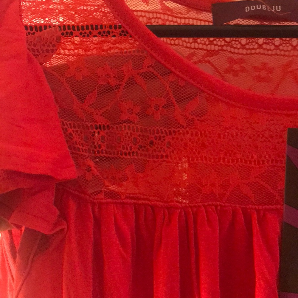 Red Top - Picture 2 of 2